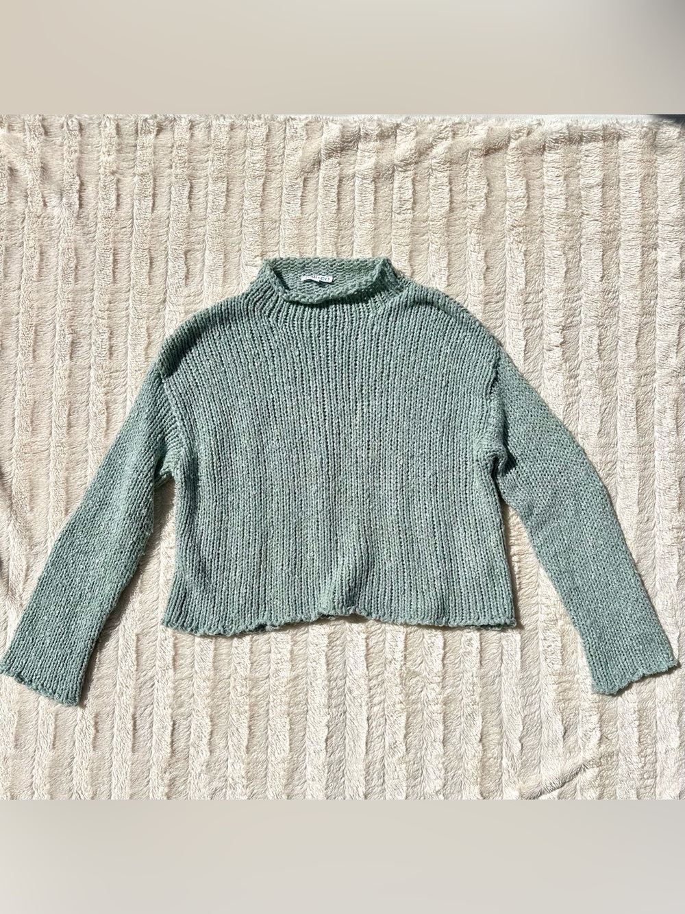 Cropped Chunky Knit Sweater